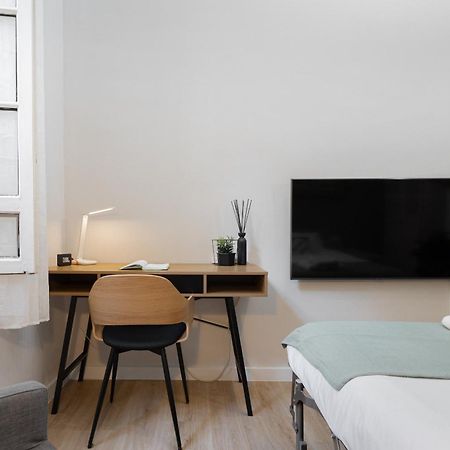 Апартаменты C60 Pretty Loft In Downtown Малага Экстерьер фото